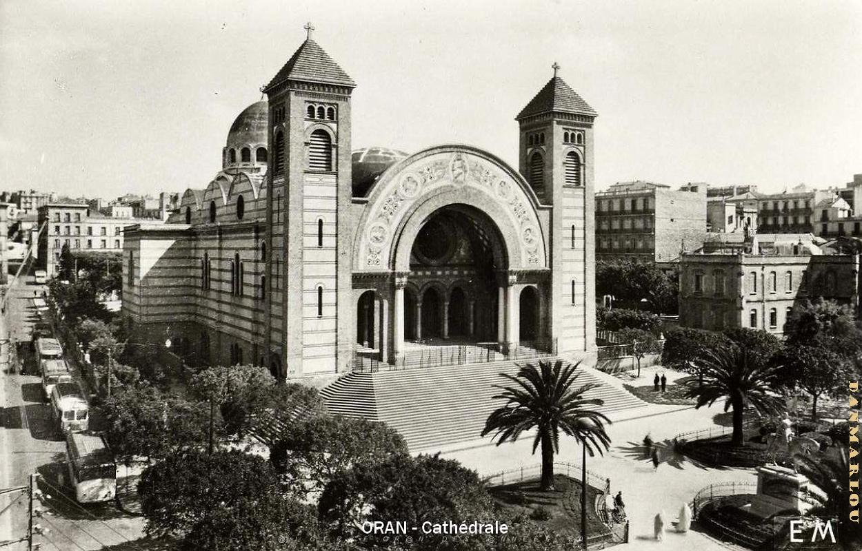CA b- 091- Cathedrale .jpg